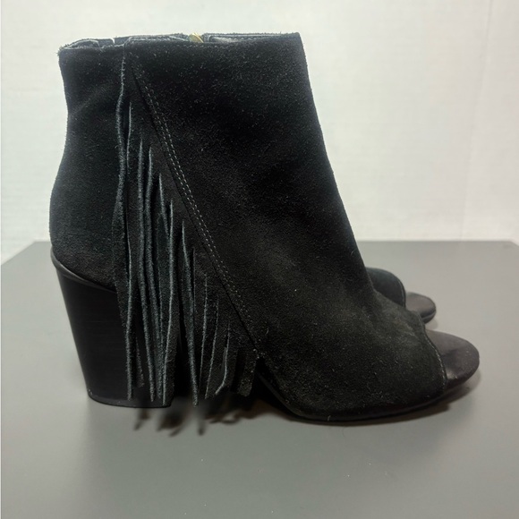 KENNETH COLE REACTIONFringe Suede Open Toe Booties - Picture 4 of 9